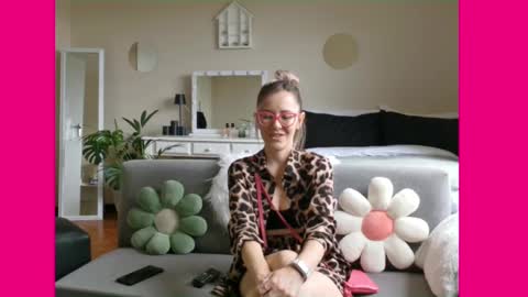 Lynn online show from 02/26/25, 01:52