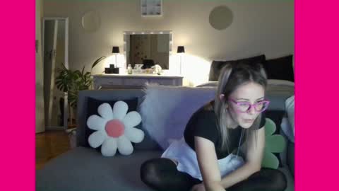 Lynn online show from 03/04/25, 05:13