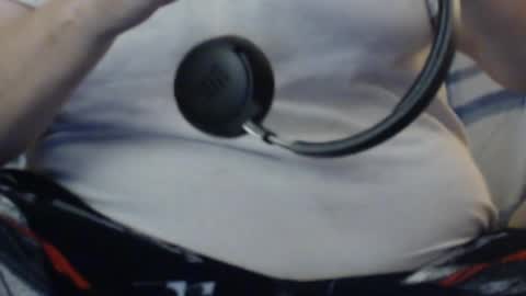 Snapshot of pizzafitness chatting on 09/22/25, 05:42 pizzafitness online show from 09/22/25, 05:42