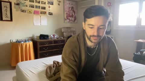 Snapshot of placebo14 chatting on 12/25/24, 12:05 placebo14 online show from 12/25/24, 12:05