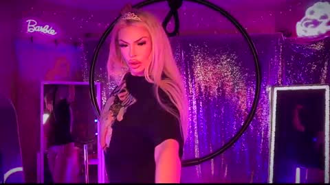 Dumb bimbo fuck doll online show from 01/31/25, 08:01