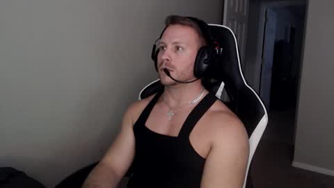 Player online show from 12/14/25, 10:36