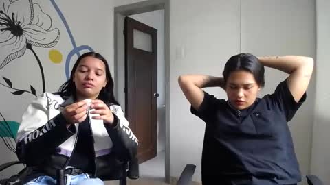 Snapshot of playful_girls3909 chatting on 03/04/25, 07:22 sweed online show from 03/04/25, 07:22