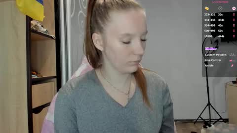 Snapshot of playful_mary chatting on 10/23/25, 09:19 Masha online show from 10/23/25, 09:19