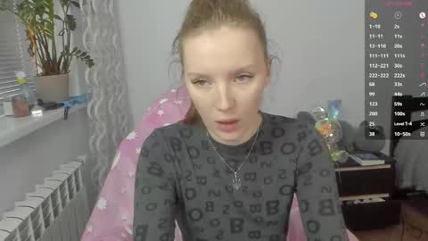 Snapshot of playful_mary chatting on 10/27/25, 09:46 Masha online show from 10/27/25, 09:46