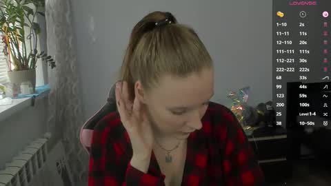 Snapshot of playful_mary chatting on 11/15/25, 09:39 Masha online show from 11/15/25, 09:39