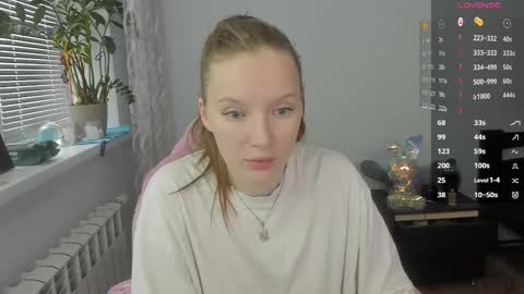 Snapshot of playful_mary chatting on 11/20/25, 10:37 Masha online show from 11/20/25, 10:37