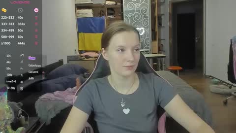 Snapshot of playful_mary chatting on 11/27/25, 04:31 Masha online show from 11/27/25, 04:31