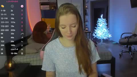Snapshot of playful_mary chatting on 12/18/25, 05:57 Masha online show from 12/18/25, 05:57