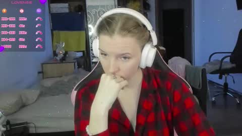 Snapshot of playful_mary chatting on 01/06/26, 03:10 Masha online show from 01/06/26, 03:10