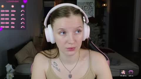 Snapshot of playful_mary chatting on 01/18/26, 03:49 Masha online show from 01/18/26, 03:49