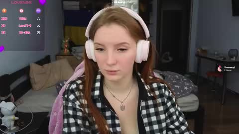 Snapshot of playful_mary chatting on 02/01/26, 10:14 Masha online show from 02/01/26, 10:14