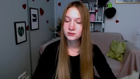 Sophie online show from 02/23/25, 03:40