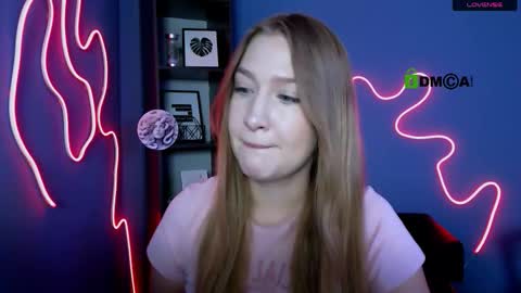 Sophie online show from 09/30/25, 05:18