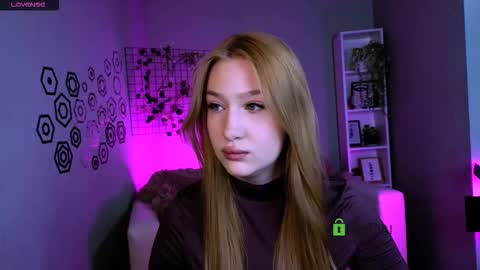 Sophie online show from 11/09/25, 10:57