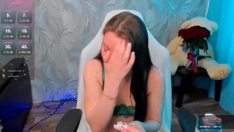 Snapshot of playfulkira chatting on 03/01/25, 06:35 Kira online show from 03/01/25, 06:35