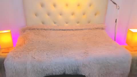 Snapshot of playfullmaniac chatting on 02/22/25, 09:26 jen online show from 02/22/25, 09:26