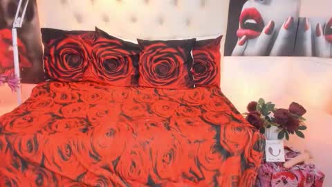 Snapshot of playfullmaniac chatting on 09/18/25, 02:35 jen online show from 09/18/25, 02:35