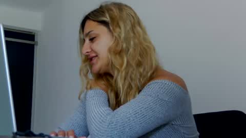 PlayfulNicole online show from 07/14/26, 05:23