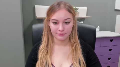 Valeria online show from 02/08/25, 11:33