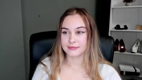 Valeria online show from 02/25/26, 10:19