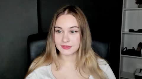 Valeria online show from 03/22/26, 09:51