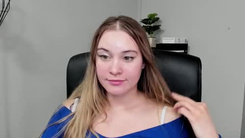 Valeria online show from 03/28/26, 08:19