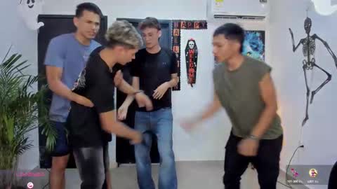   online show from 10/12/25, 11:15