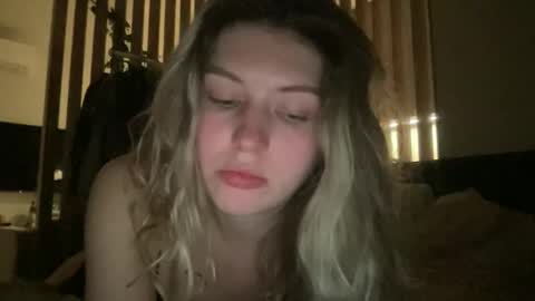 call me Sara  my ONLYFANS  online show from 04/19/26, 08:00