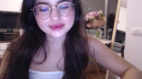 Mary online show from 10/04/25, 09:02