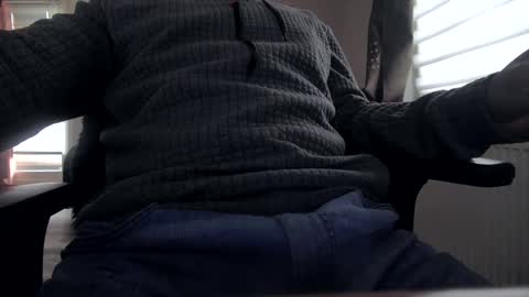 Snapshot of plboy23 chatting on 01/19/25, 03:42 Hello ask me  . Im glad  to see you here in my room. Welcome PVT is open online show from 01/19/25, 03:42