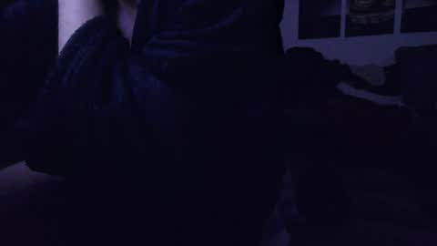 Snapshot of plboy23 chatting on 04/02/26, 08:39 Hello ask me . Im glad to see you here in my room. Welcome PVT is open online show from 04/02/26, 08:39