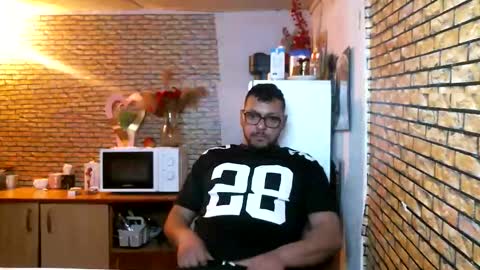 Snapshot of pleas3s_sweet chatting on 02/15/26, 09:08 pleas3s_sweet online show from 02/15/26, 09:08