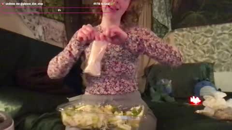 Snapshot of please_doe_stop chatting on 02/25/25, 08:58 please_doe_stop online show from 02/25/25, 08:58