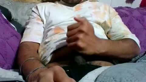 Snapshot of pleasure5845 chatting on 11/12/25, 06:03 Sam online show from 11/12/25, 06:03