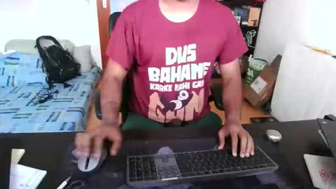 Snapshot of pleasure5845 chatting on 11/13/25, 12:59 Sam online show from 11/13/25, 12:59