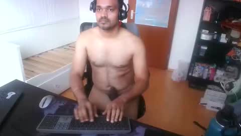 Snapshot of pleasure5845 chatting on 03/12/26, 04:35 Sam online show from 03/12/26, 04:35