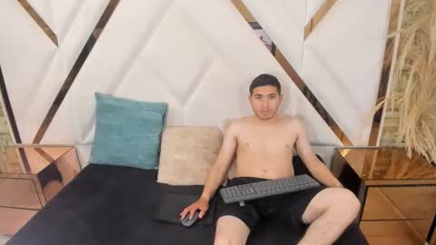 pleasure_duoo online show from 10/04/25, 08:40