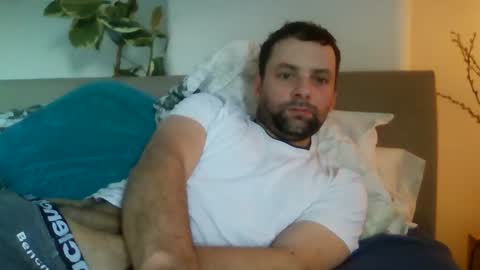 Snapshot of pleasurebayy chatting on 11/19/25, 03:45 pleasurebayy online show from 11/19/25, 03:45