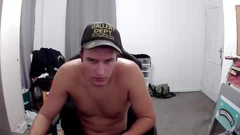 plkrisztian online show from 10/19/25, 09:37