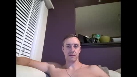 Snapshot of ploki2000 chatting on 12/07/24, 09:33 Kevin online show from 12/07/24, 09:33