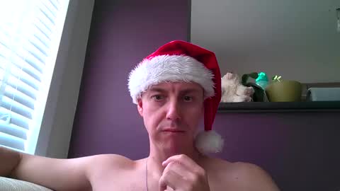 Snapshot of ploki2000 chatting on 12/28/24, 12:35 Kevin online show from 12/28/24, 12:35