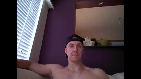 Snapshot of ploki2000 chatting on 01/26/25, 03:03 Kevin online show from 01/26/25, 03:03