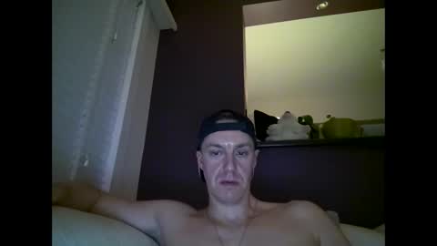 Snapshot of ploki2000 chatting on 01/26/25, 06:06 Kevin online show from 01/26/25, 06:06