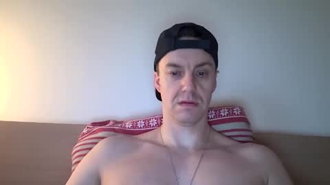 Snapshot of ploki2000 chatting on 03/09/25, 06:39 Kevin online show from 03/09/25, 06:39