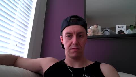 Snapshot of ploki2000 chatting on 03/09/25, 11:36 Kevin online show from 03/09/25, 11:36