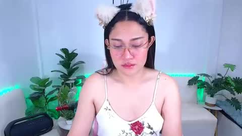 Ploysai online show from 11/11/25, 11:16