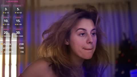 Snapshot of plump_bums chatting on 01/05/25, 02:30 Ari online show from 01/05/25, 02:30