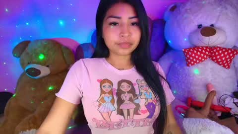 Snapshot of pocahontas_cute chatting on 05/12/26, 10:23 Nicole online show from 05/12/26, 10:23