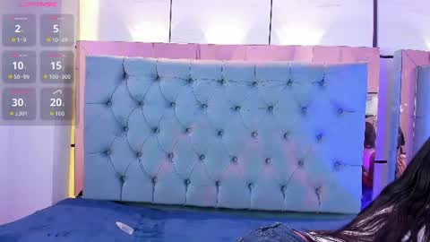 Snapshot of pocahontas_pow chatting on 07/14/26, 12:00 Pocahontas online show from 07/14/26, 12:00